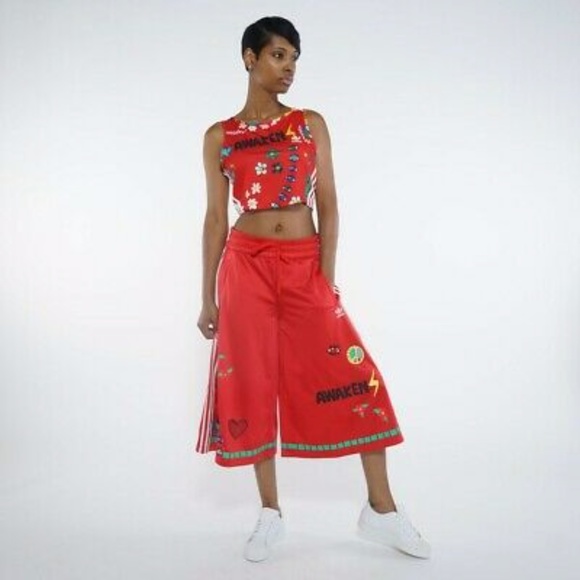 Pharrell Williams X Adidas culottes - Picture 2 of 2